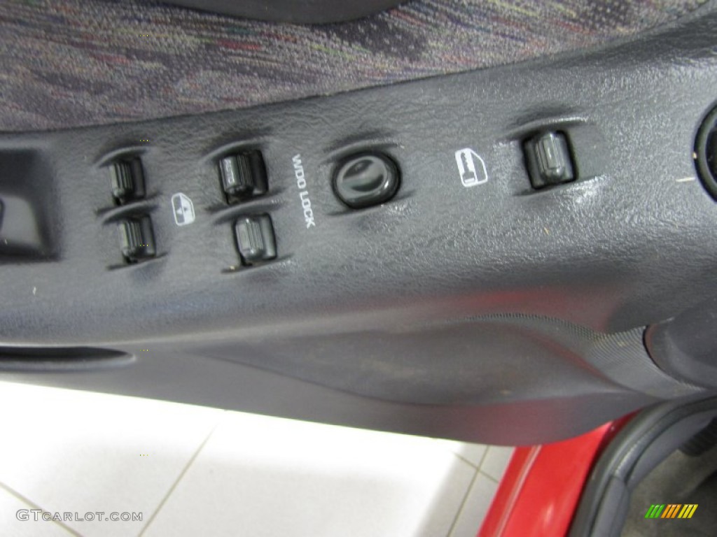 1998 Stratus ES - Candy Apple Red Metallic / Silverfern photo #11