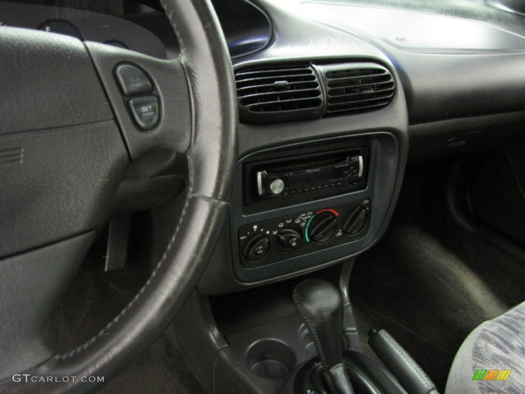 1998 Stratus ES - Candy Apple Red Metallic / Silverfern photo #22