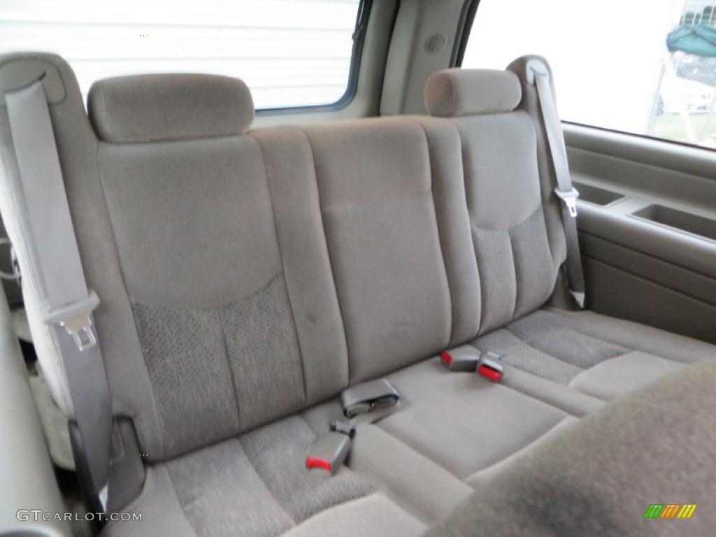 2005 Suburban 1500 LS - Sandstone Metallic / Tan/Neutral photo #26