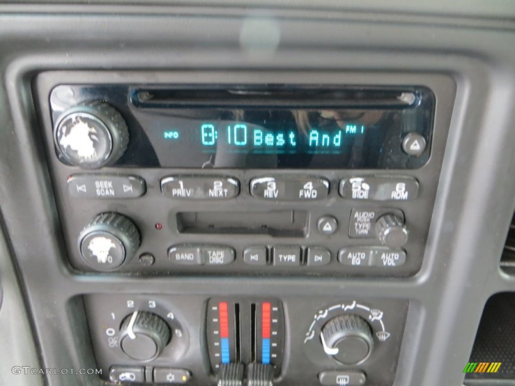 2005 Suburban 1500 LS - Sandstone Metallic / Tan/Neutral photo #36