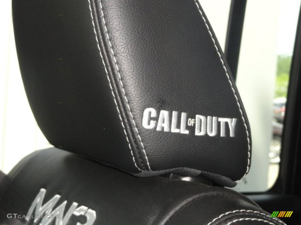 2012 Wrangler Unlimited Call of Duty: MW3 Edition 4x4 - Black / Call of Duty: Black Sedosa/Silver French-Accent photo #3