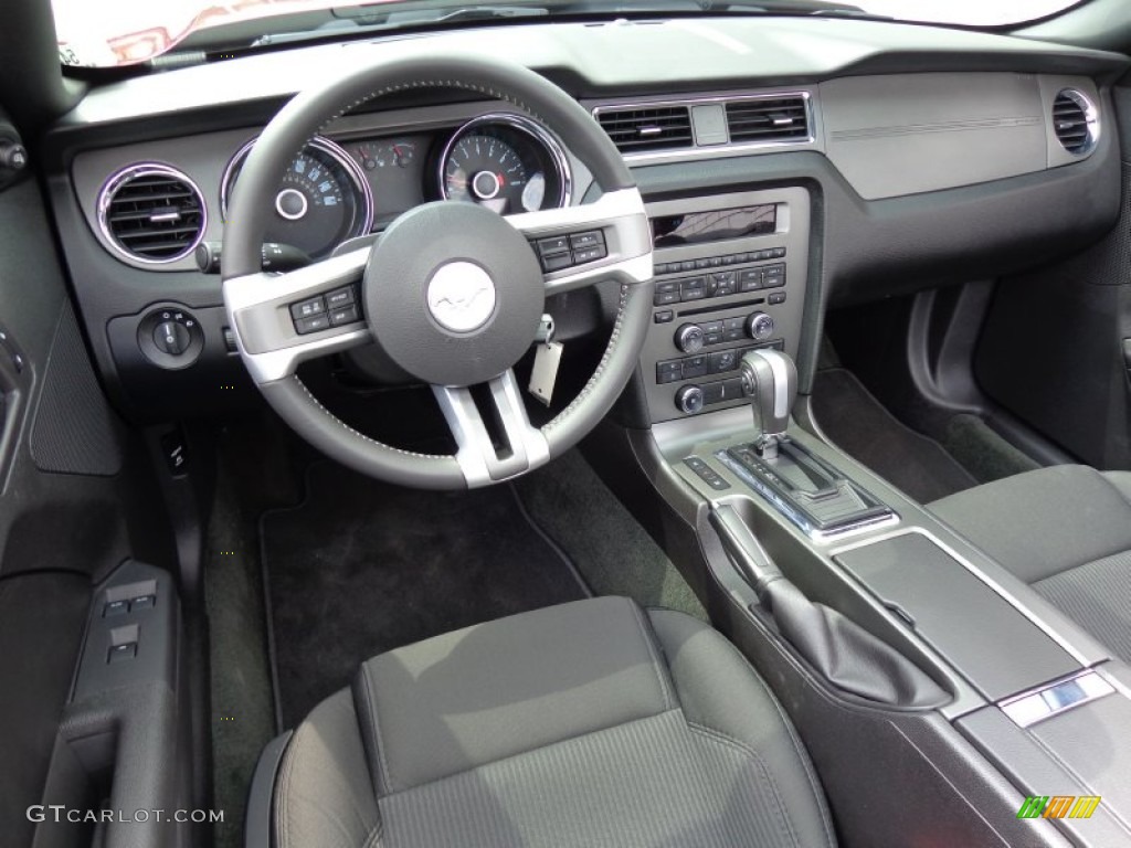 Charcoal Black Interior 2014 Ford Mustang V6 Convertible Photo #81636358