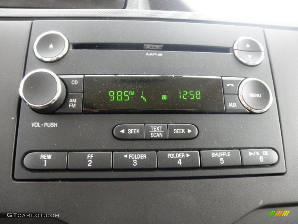 2013 Ford E Series Van E350 XLT Passenger Audio System Photo #81636505