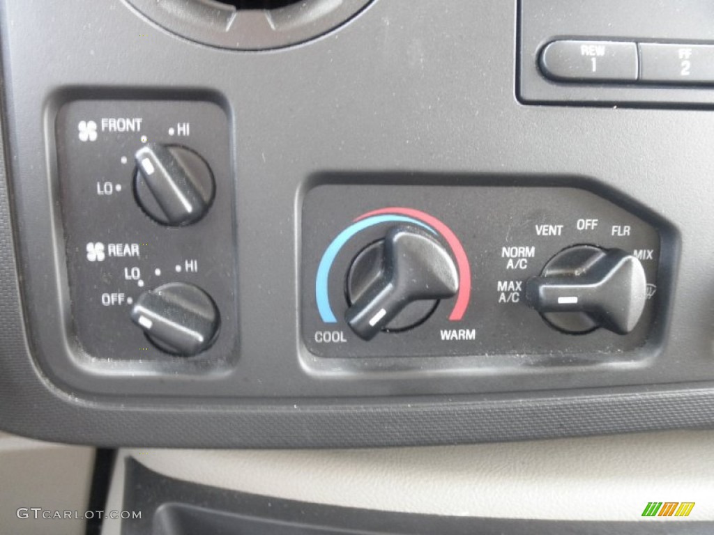 2013 Ford E Series Van E350 XLT Passenger Controls Photo #81636528