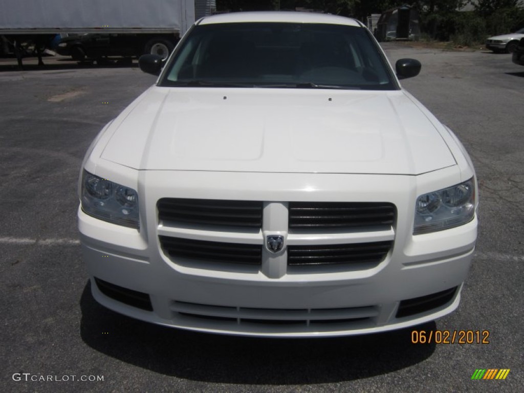 2008 Magnum  - Stone White / Dark Slate Gray/Light Slate Gray photo #1