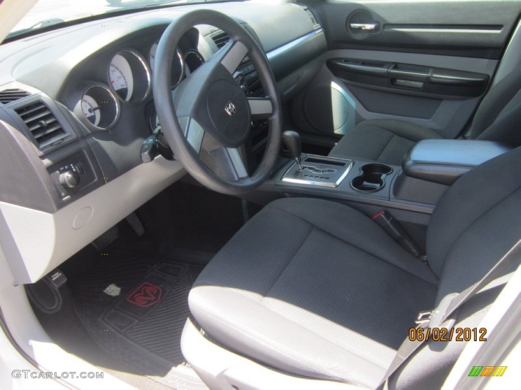 2008 Magnum  - Stone White / Dark Slate Gray/Light Slate Gray photo #10