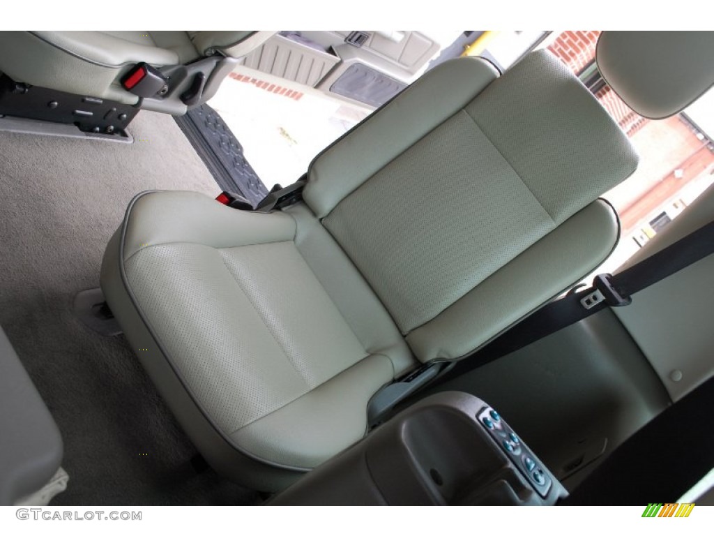 2004 Discovery SE7 - Vienna Green / Tundra Grey photo #53