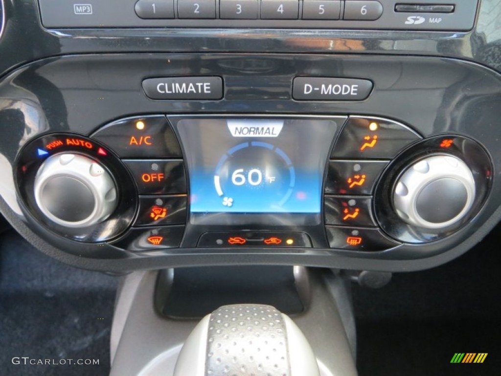 2011 Juke SL AWD - Metallic Bronze / Black/Red w/Silver Trim photo #40