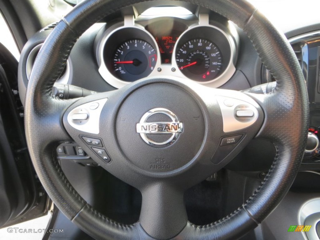 2011 Juke SL AWD - Metallic Bronze / Black/Red w/Silver Trim photo #43