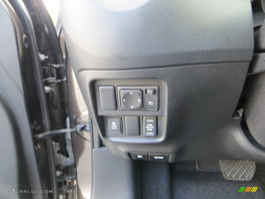 2011 Juke SL AWD - Metallic Bronze / Black/Red w/Silver Trim photo #46
