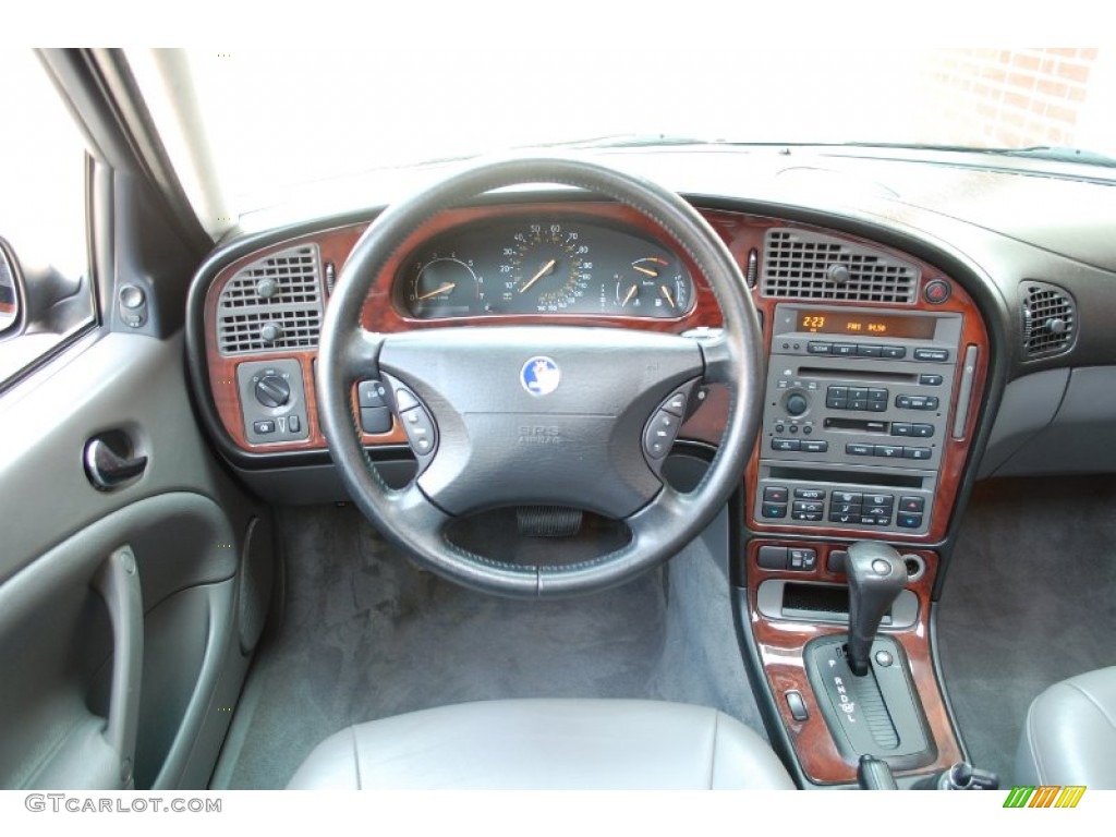 2004 Saab 9-5 Linear Sport Wagon Granite Gray Dashboard Photo #81640558
