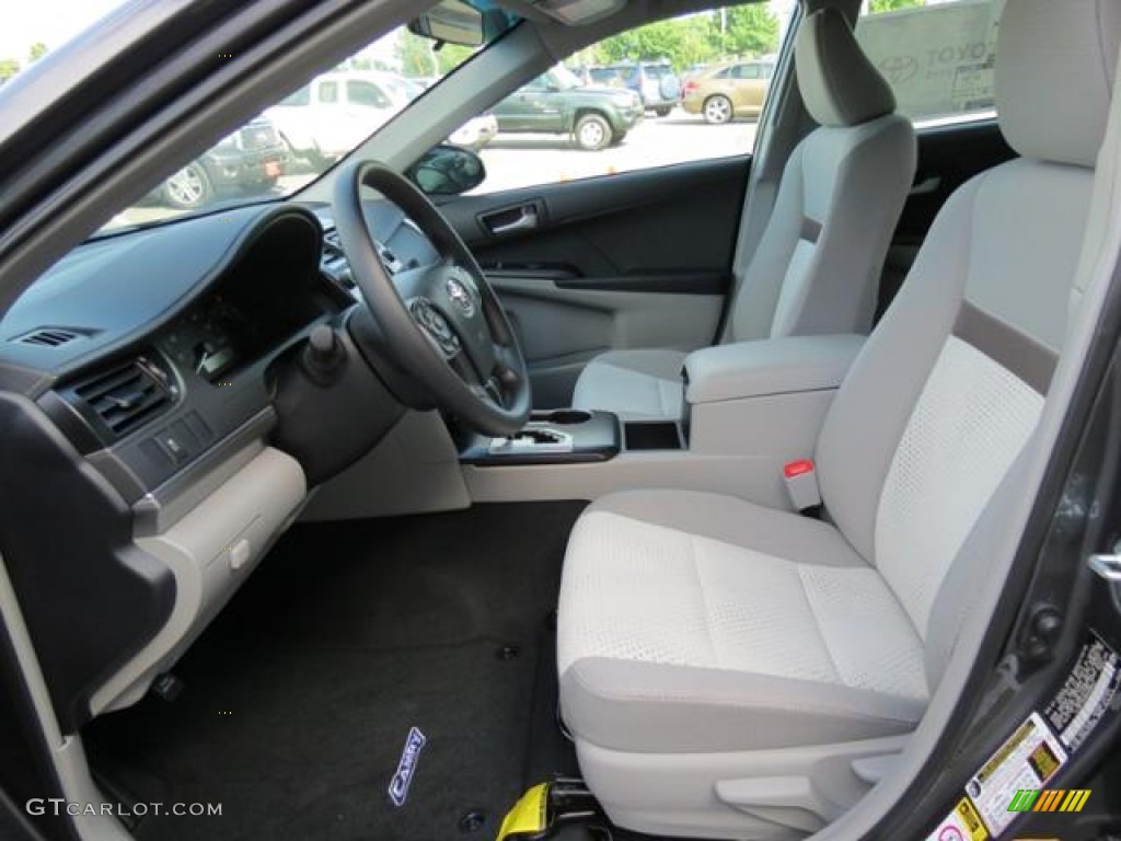 2013 Camry L - Magnetic Gray Metallic / Ash photo #7