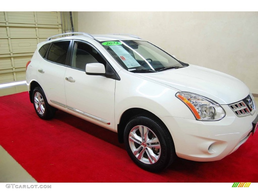 Pearl White Nissan Rogue