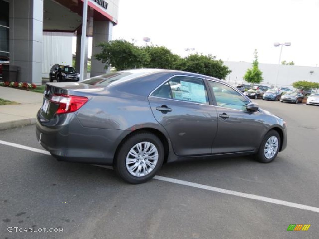 2013 Camry L - Magnetic Gray Metallic / Ash photo #14