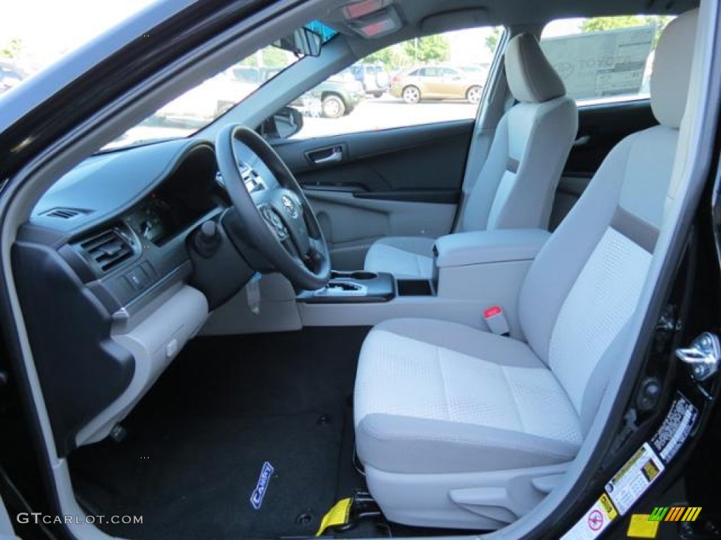 2013 Camry L - Attitude Black Metallic / Ash photo #8