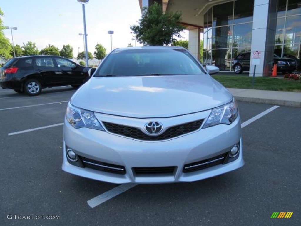 2013 Camry SE - Classic Silver Metallic / Black photo #2