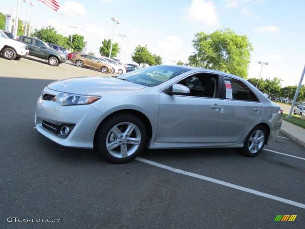 2013 Camry SE - Classic Silver Metallic / Black photo #3