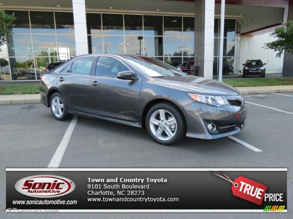 2013 Camry SE - Magnetic Gray Metallic / Black/Ash photo #1