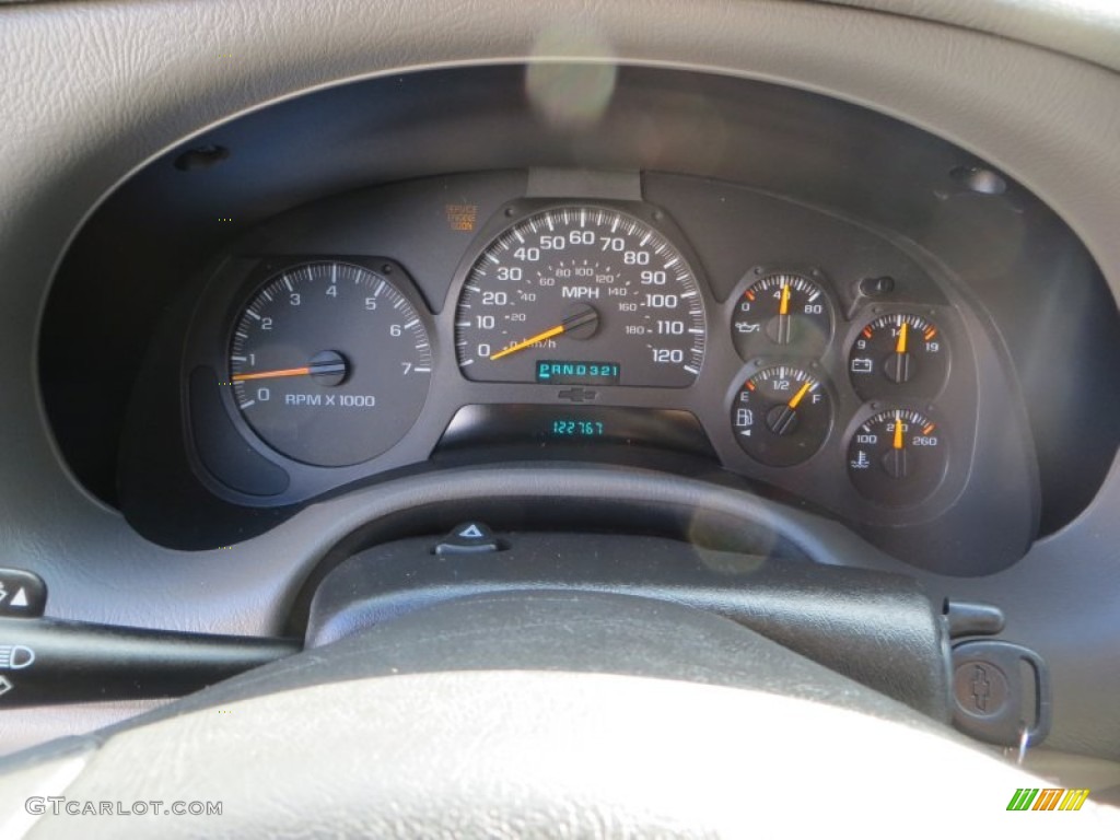 2002 TrailBlazer LS - Onyx Black / Dark Pewter photo #42