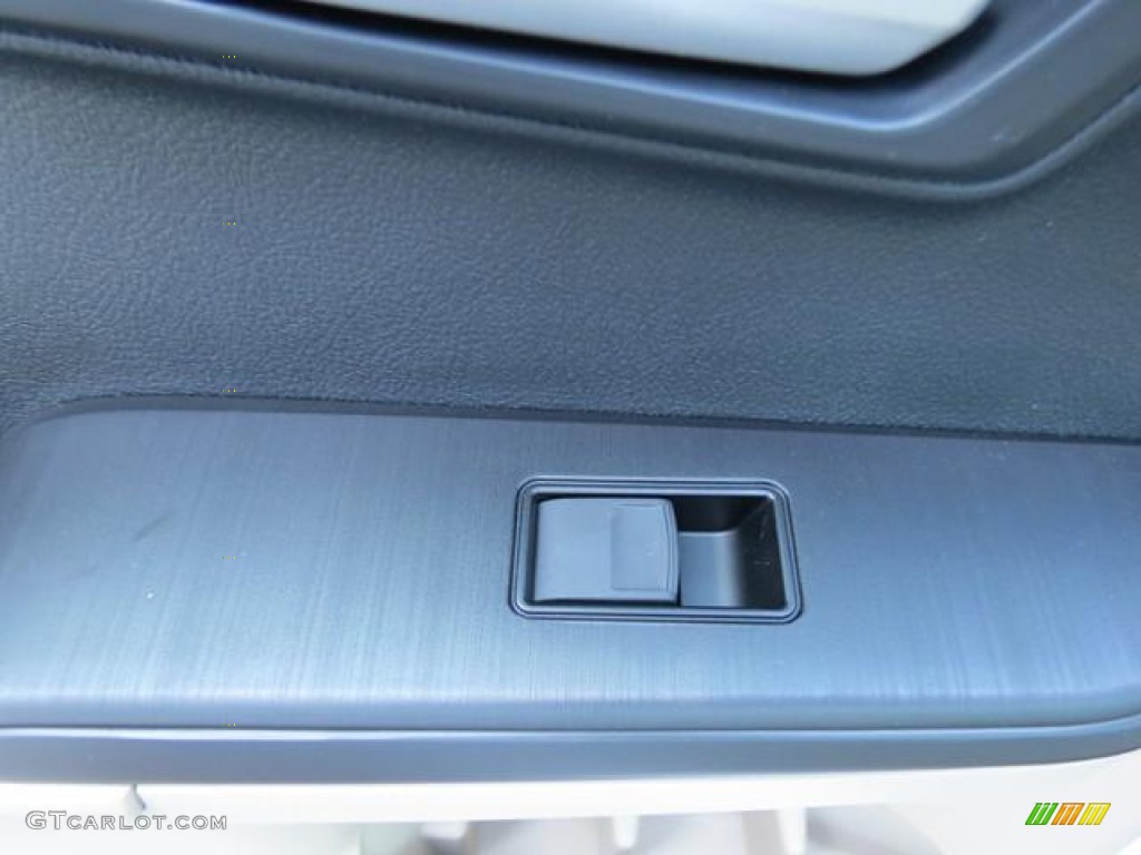 2013 Camry LE - Super White / Ivory photo #6