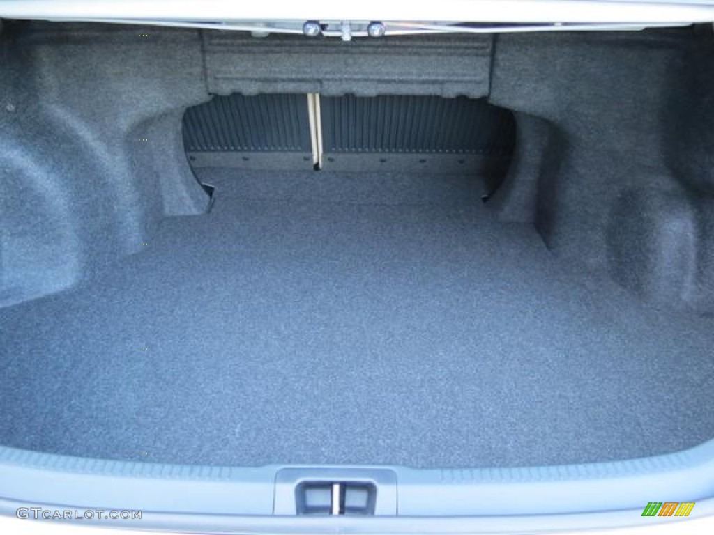 2013 Camry LE - Super White / Ivory photo #13