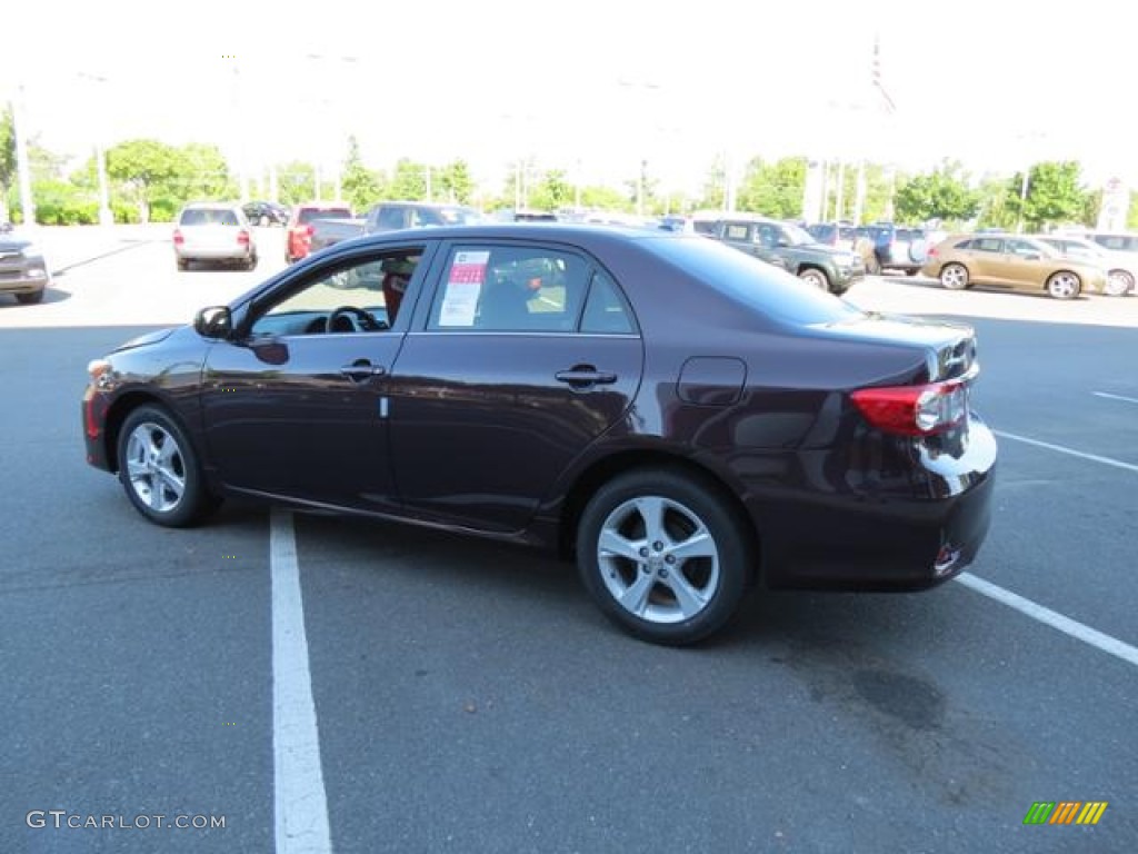 2013 Corolla LE Special Edition - Black Currant Metallic / Ash photo #16