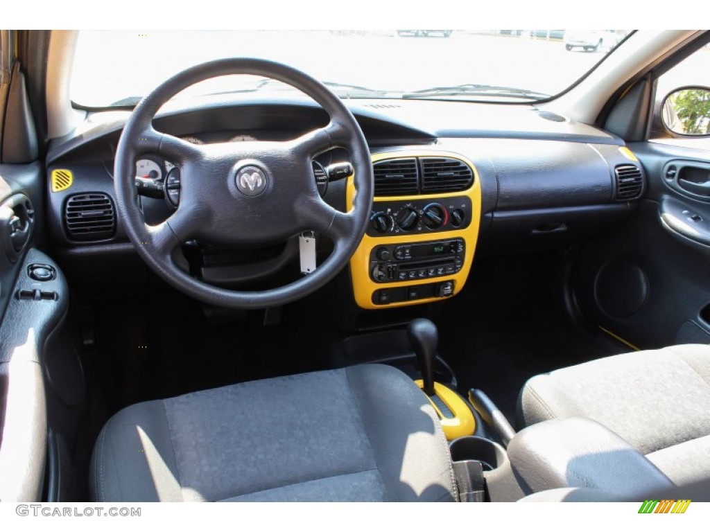 2002 Neon SXT - Solar Yellow / Dark Slate Gray photo #16