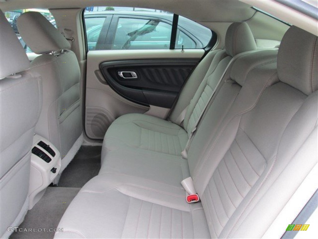2010 Ford Taurus SE Rear Seat Photos