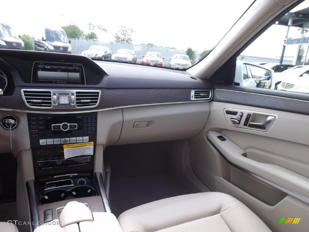2014 Mercedes-Benz E 350 4Matic Wagon Silk Beige/Espresso Brown Dashboard Photo #81653086