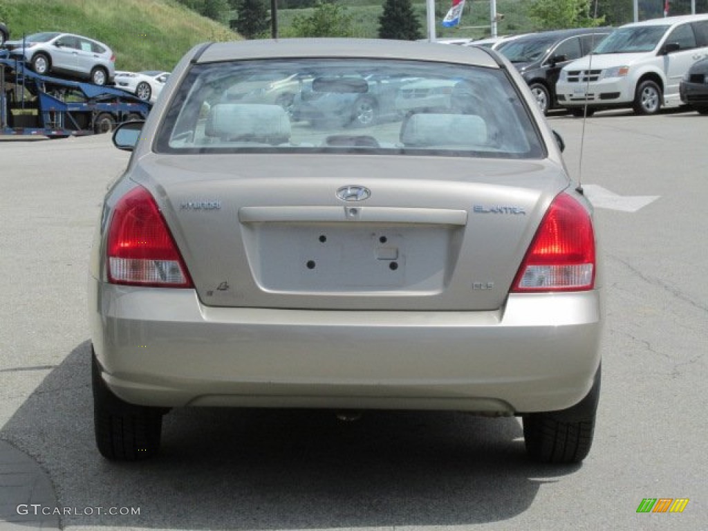 2002 Elantra GLS Sedan - Champagne Beige / Beige photo #7