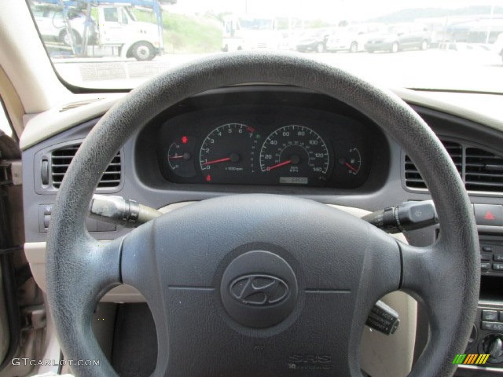 2002 Elantra GLS Sedan - Champagne Beige / Beige photo #17