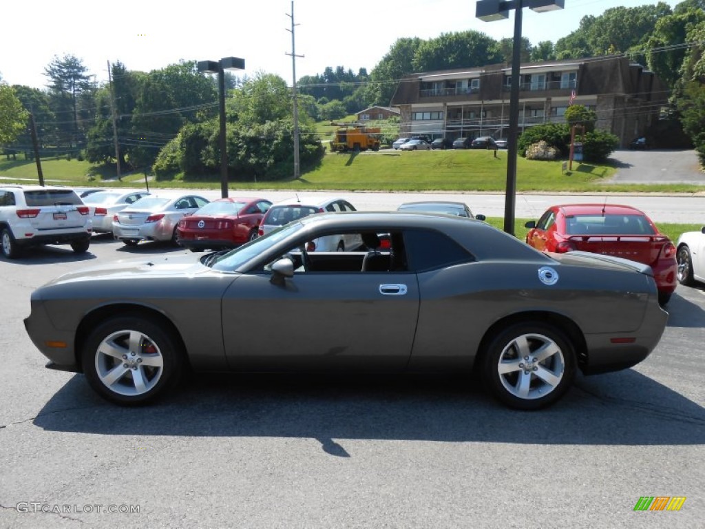 2009 Challenger SE - Dark Titanium Metallic / Dark Slate Gray photo #4