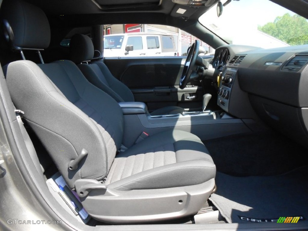 2009 Challenger SE - Dark Titanium Metallic / Dark Slate Gray photo #13