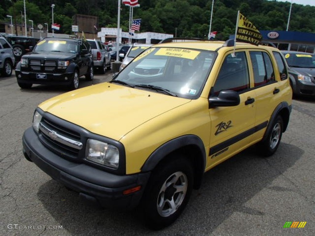 2003 Tracker ZR2 4WD Hard Top - Yellow / Medium Gray photo #4