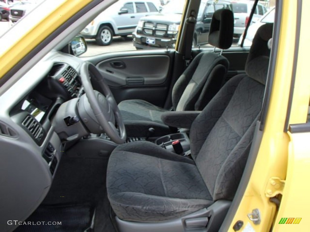 2003 Tracker ZR2 4WD Hard Top - Yellow / Medium Gray photo #11