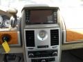 2010 Blackberry Pearl Chrysler Town & Country Limited  photo #23