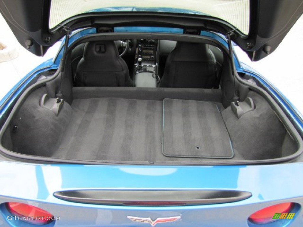 2010 Chevrolet Corvette Coupe Trunk Photo #81666211