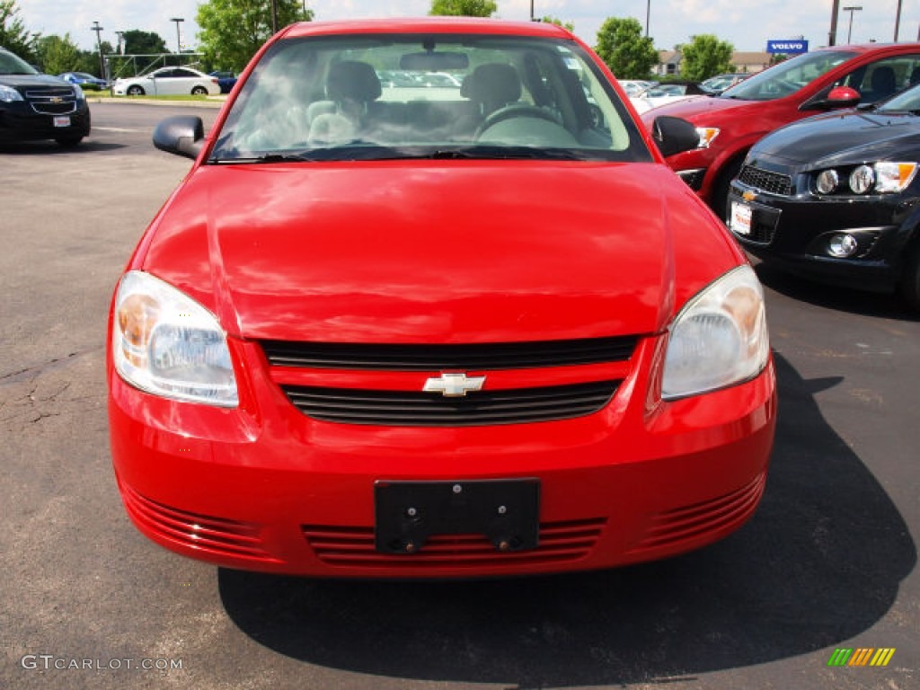 2006 Cobalt LS Sedan - Victory Red / Gray photo #8