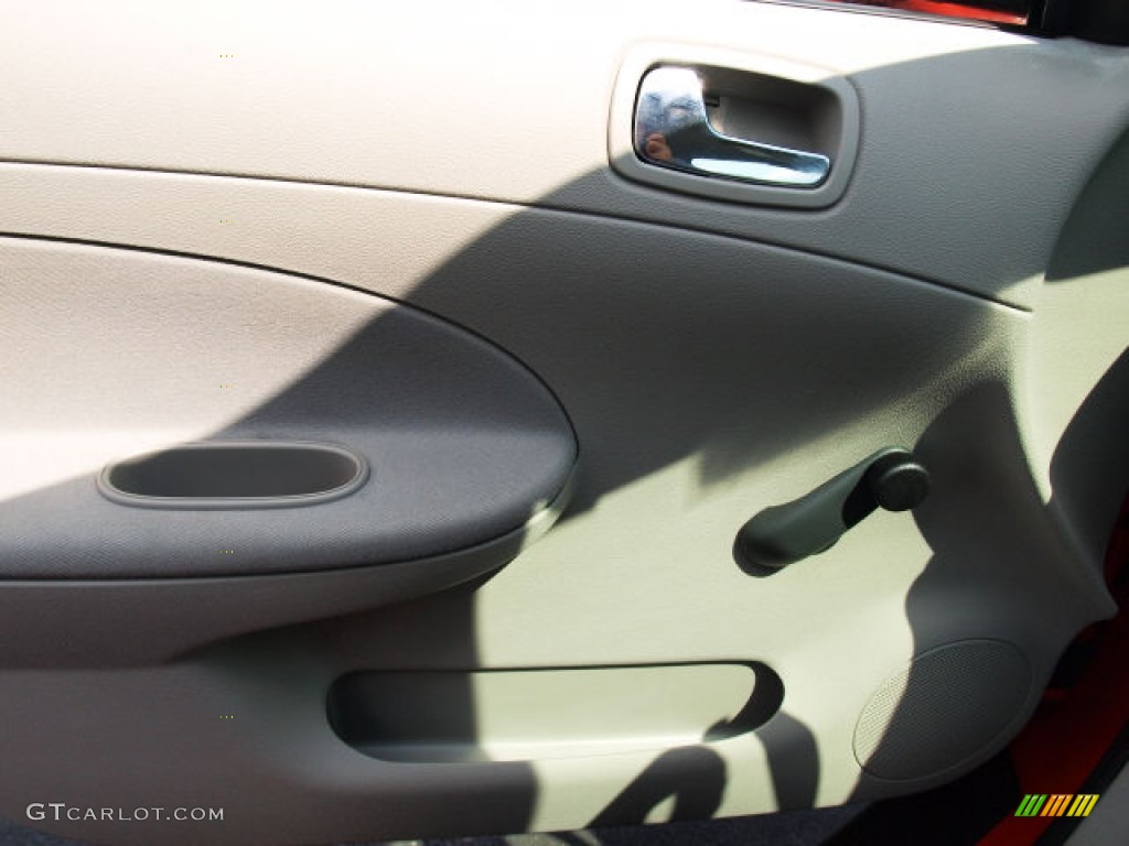 2006 Cobalt LS Sedan - Victory Red / Gray photo #15