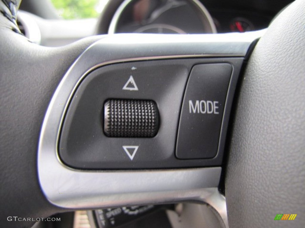 2008 Audi TT 3.2 quattro Coupe Controls Photo #81668358
