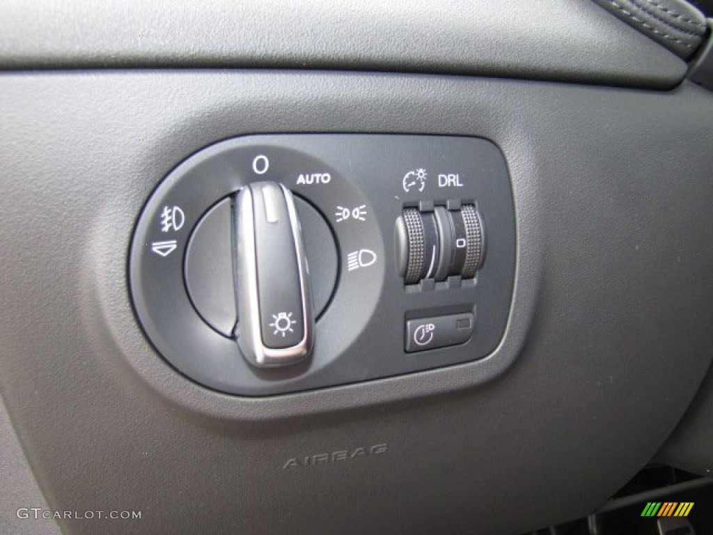 2008 Audi TT 3.2 quattro Coupe Controls Photos