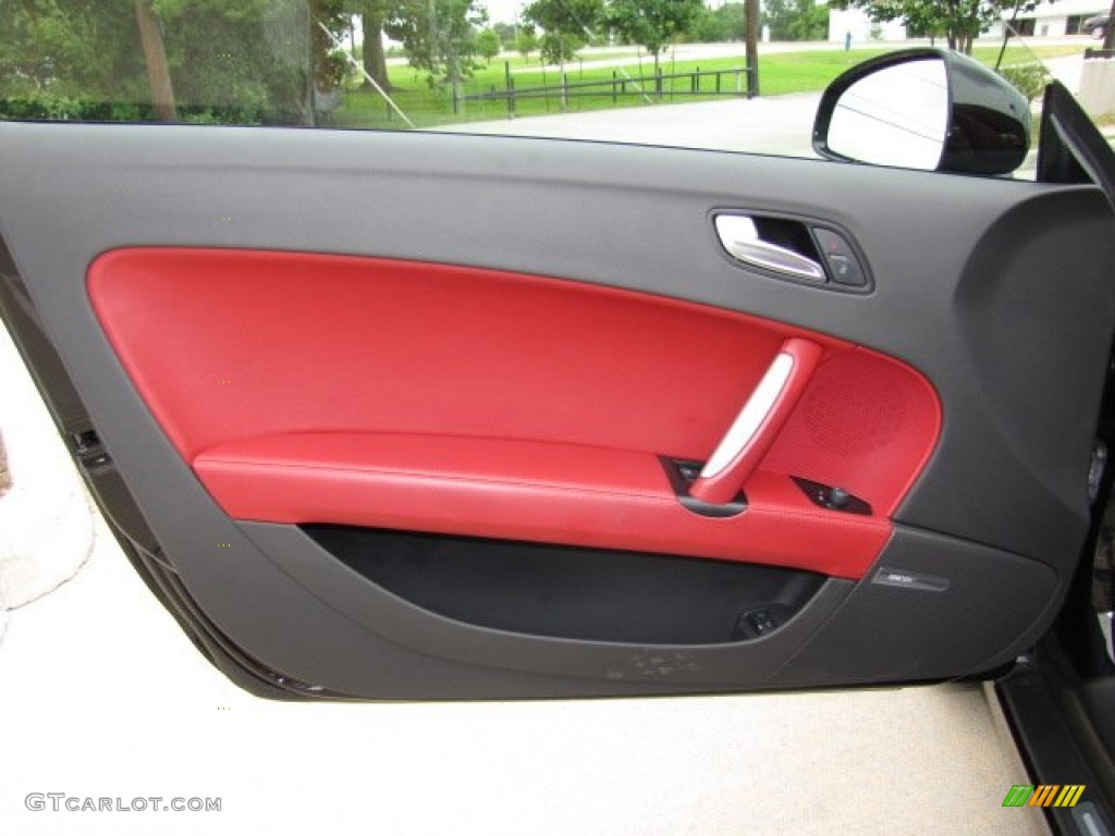2008 Audi TT 3.2 quattro Coupe Magma Red Door Panel Photo #81668788
