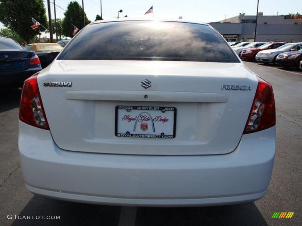 2004 Forenza EX - Absolute White / Gray photo #6