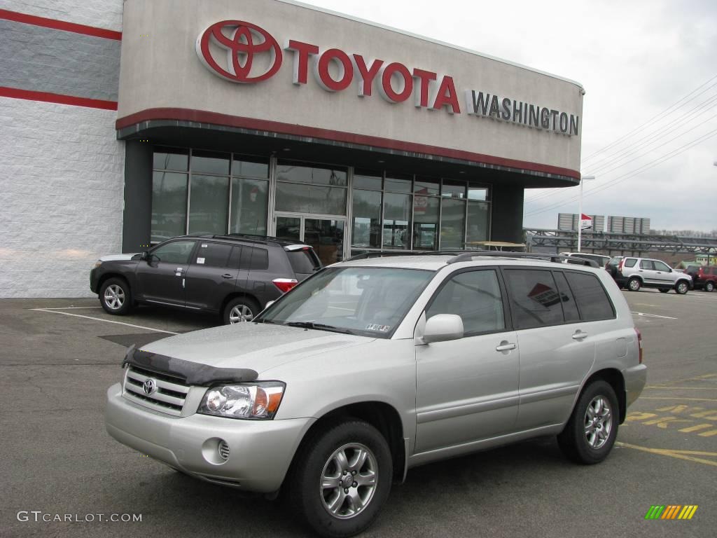 2004 Highlander V6 - Millenium Silver Metallic / Ash photo #1