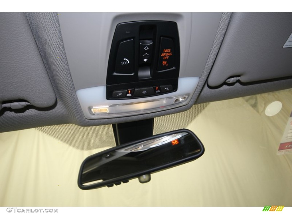 2013 3 Series 328i Sedan - Glacier Silver Metallic / Black photo #16