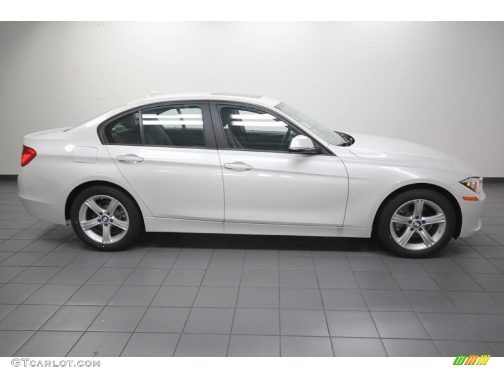 2013 3 Series 328i Sedan - Mineral White Metallic / Black photo #2