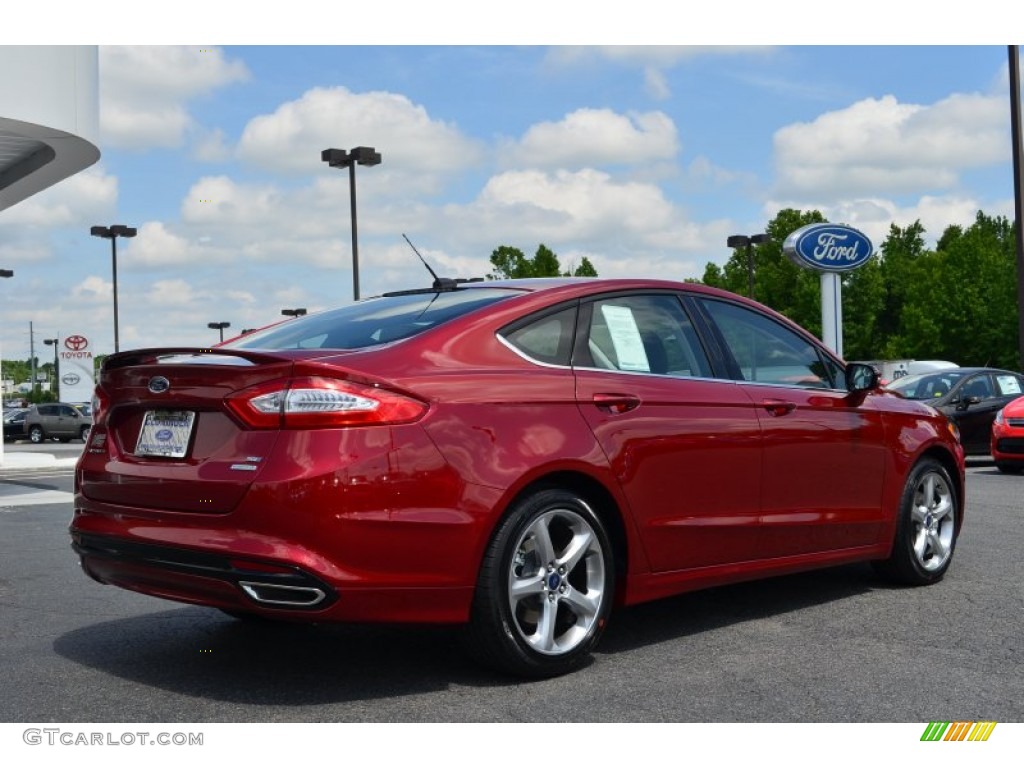 2013 Fusion SE 2.0 EcoBoost - Ruby Red Metallic / Charcoal Black photo #3