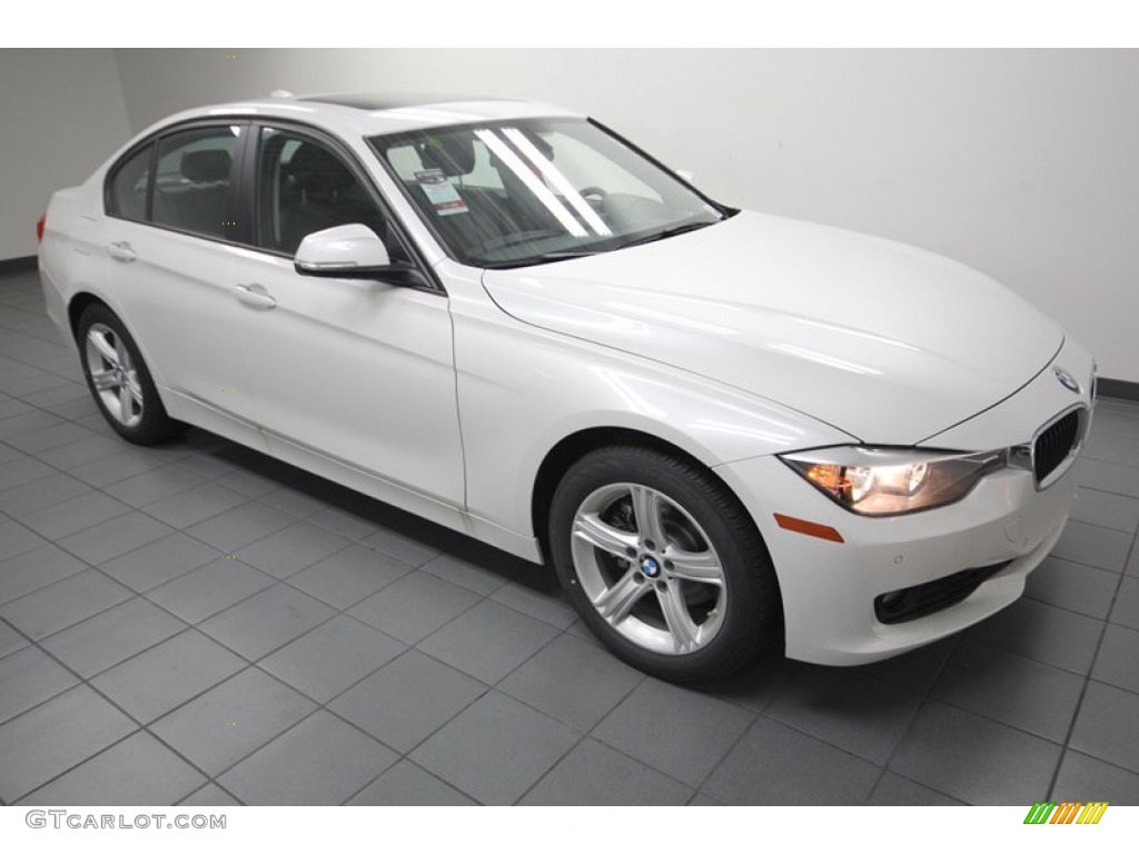 2013 3 Series 328i Sedan - Mineral White Metallic / Black photo #6