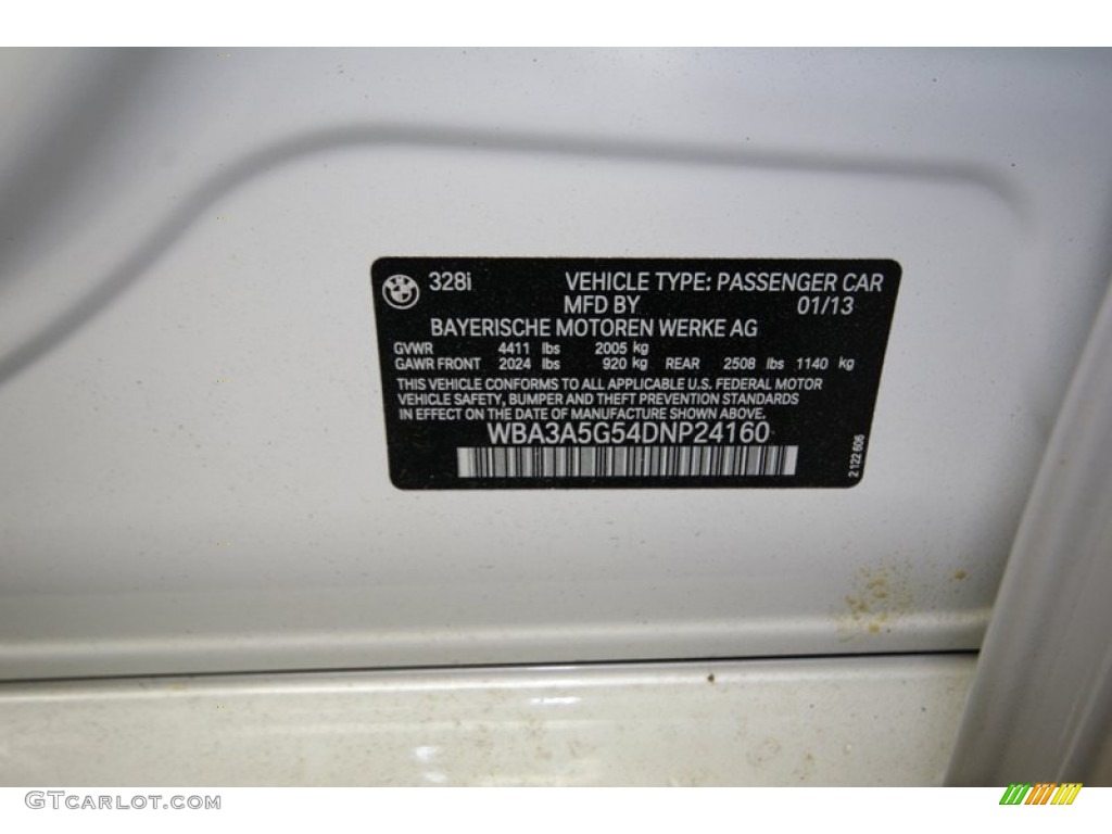 2013 3 Series 328i Sedan - Mineral White Metallic / Black photo #9