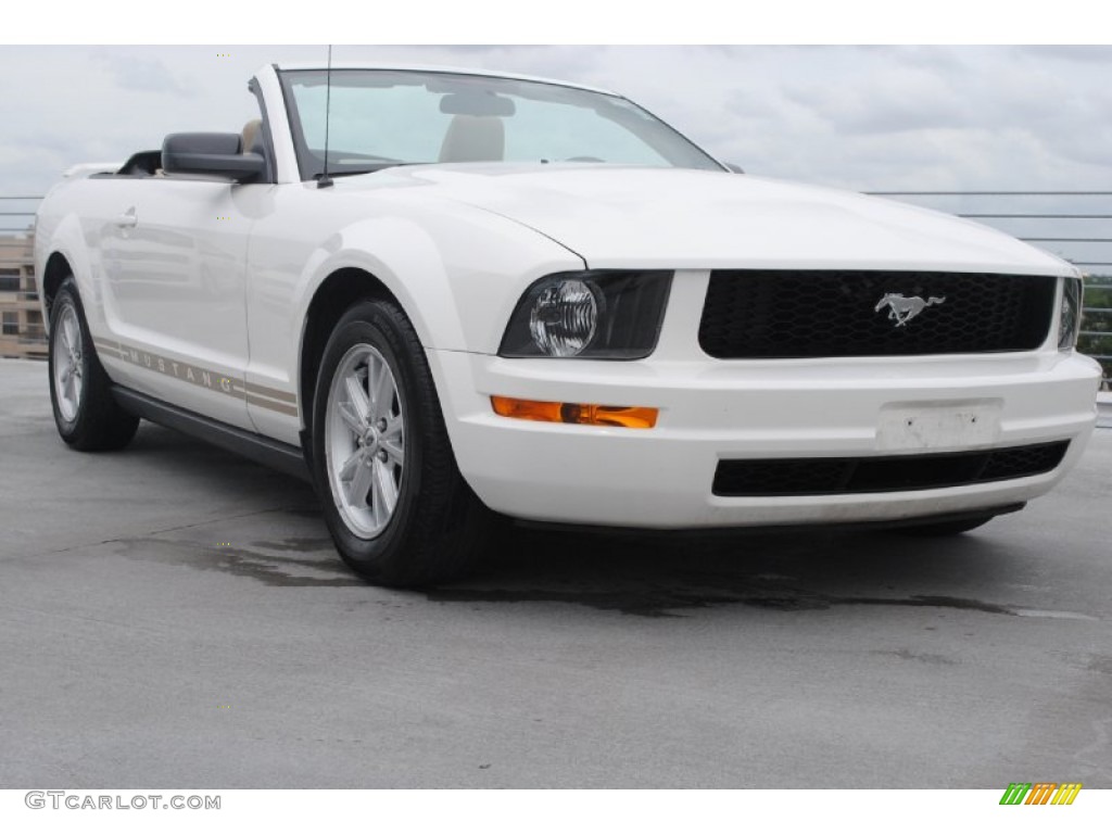 2005 Mustang V6 Deluxe Convertible - Performance White / Medium Parchment photo #1